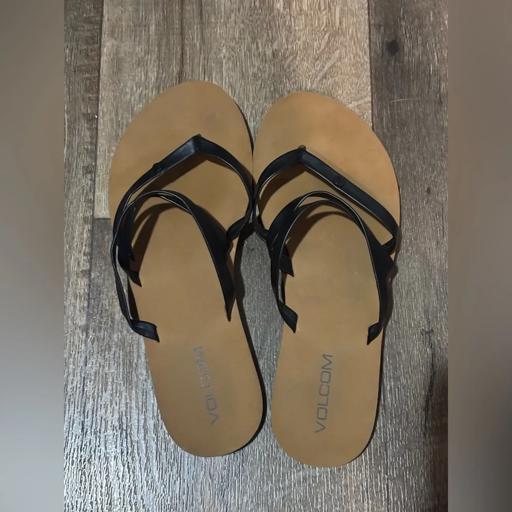 Volcom Black Strapped Sandals with Brown Base - Picture 2 of 3